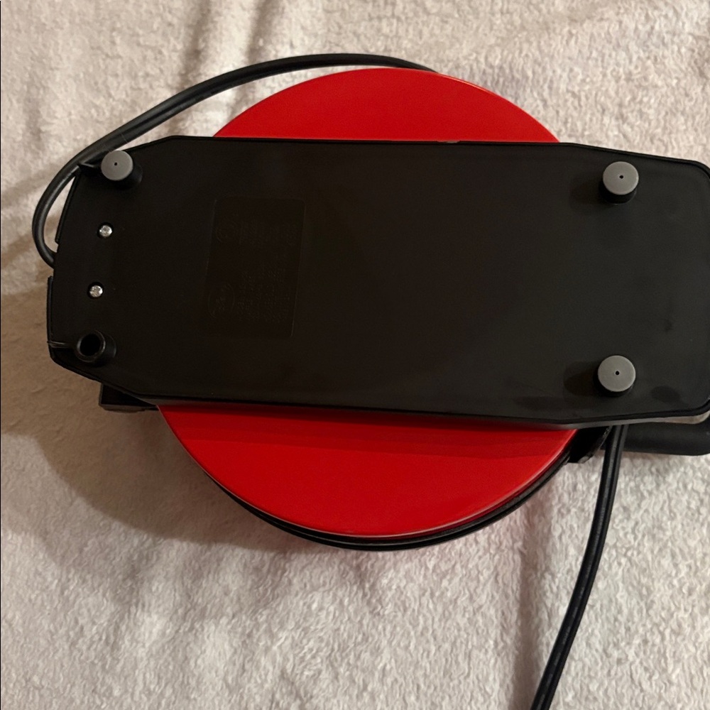 Mickey Mouse Red Waffle Maker - Picture 4 of 4